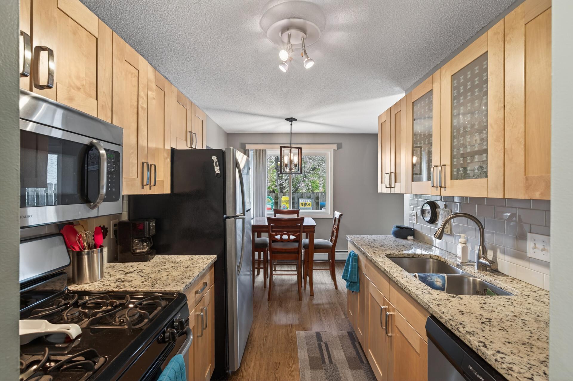 333 8th St SE 117 12.jpg