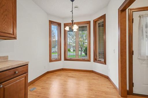 2318 Olivia Court E, Saint Paul, MN 55119