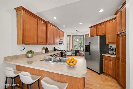 2318 Olivia Court E, Saint Paul, MN 55119