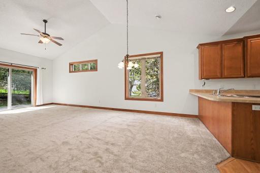 2318 Olivia Court E, Saint Paul, MN 55119