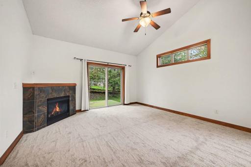 2318 Olivia Court E, Saint Paul, MN 55119