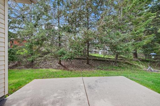 2318 Olivia Court E, Saint Paul, MN 55119