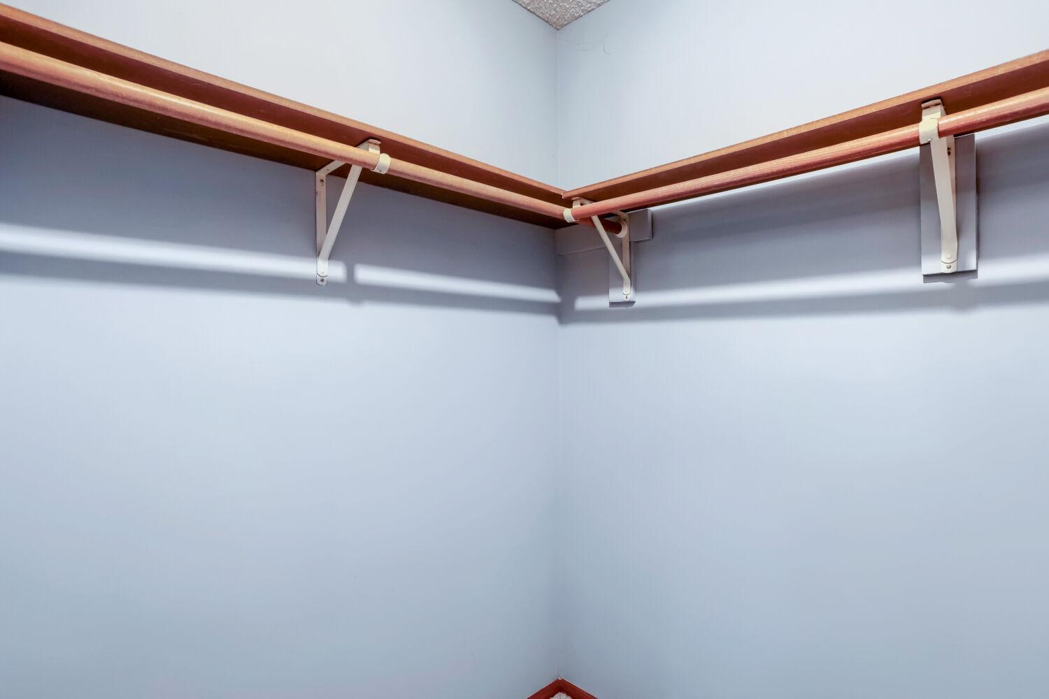 711 W Cope Ave - Primary Bedroom Closet