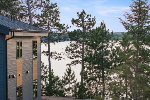11389 E Steamboat Bay Road, Brainerd, MN 56401