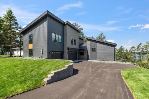 11389 E Steamboat Bay Road, Brainerd, MN 56401