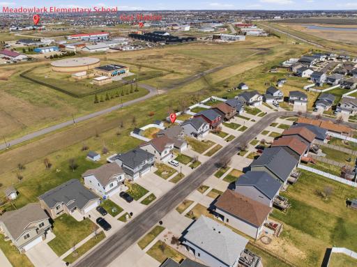 6089 55th Avenue S, Fargo, ND 58104