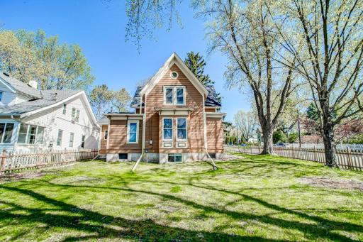 906 4th Street N, Stillwater, MN 55082