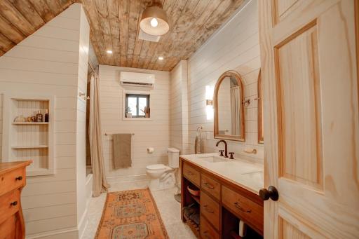906 4th Street N, Stillwater, MN 55082