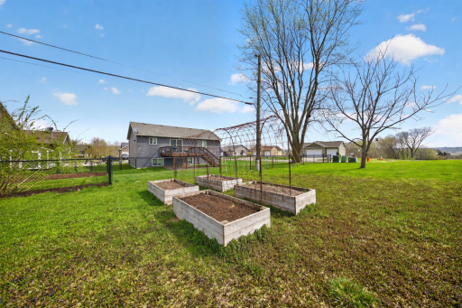 3913 Sunnydale Lane SE, Rochester, MN 55904