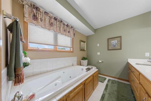 2505 Hulett Court, Faribault, MN 55021