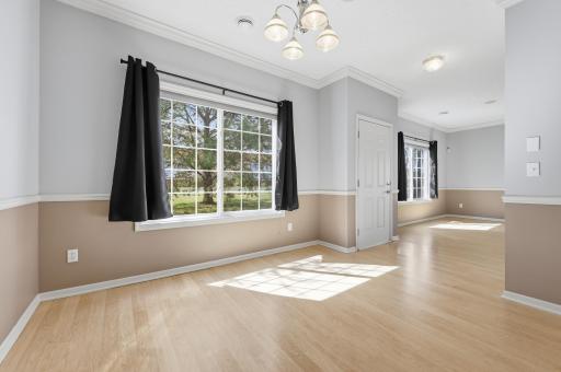 8507 Grove Circle, Shakopee, MN 55379