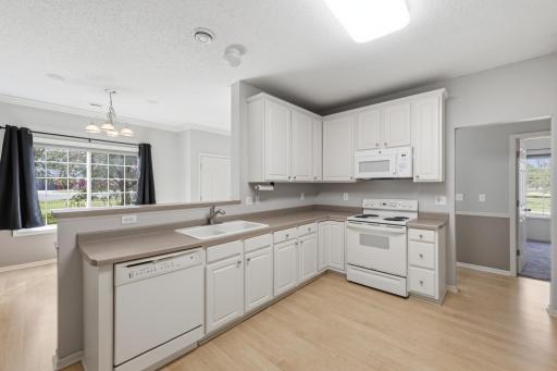 8507 Grove Circle, Shakopee, MN 55379