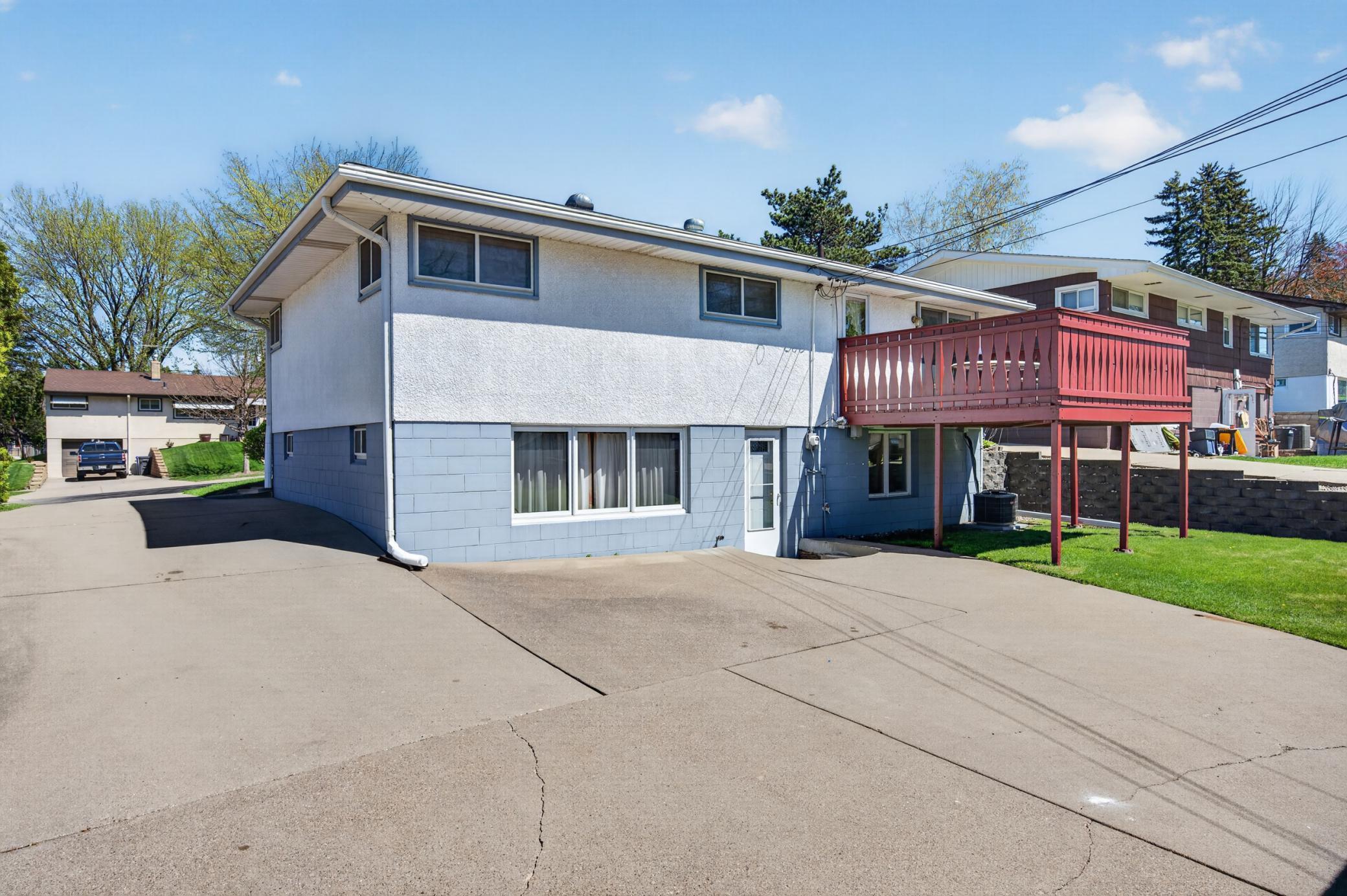 40_1456 wilson ave_04242026_0035.jpg