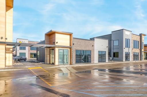 5165 44th Street S, Fargo, ND 58104