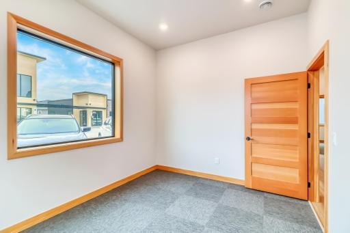 5165 44th Street S, Fargo, ND 58104