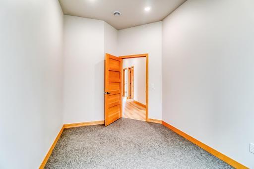 5165 44th Street S, Fargo, ND 58104