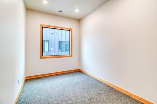 5165 44th Street S, Fargo, ND 58104