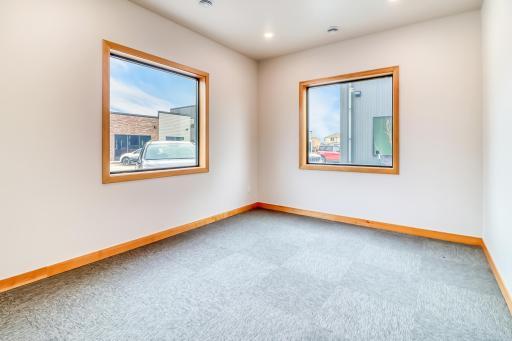 5165 44th Street S, Fargo, ND 58104