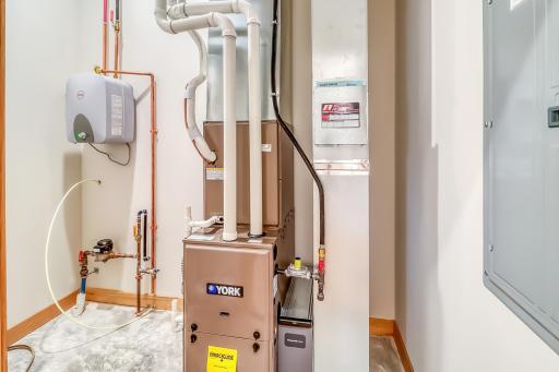 5165 44th Street S, Fargo, ND 58104