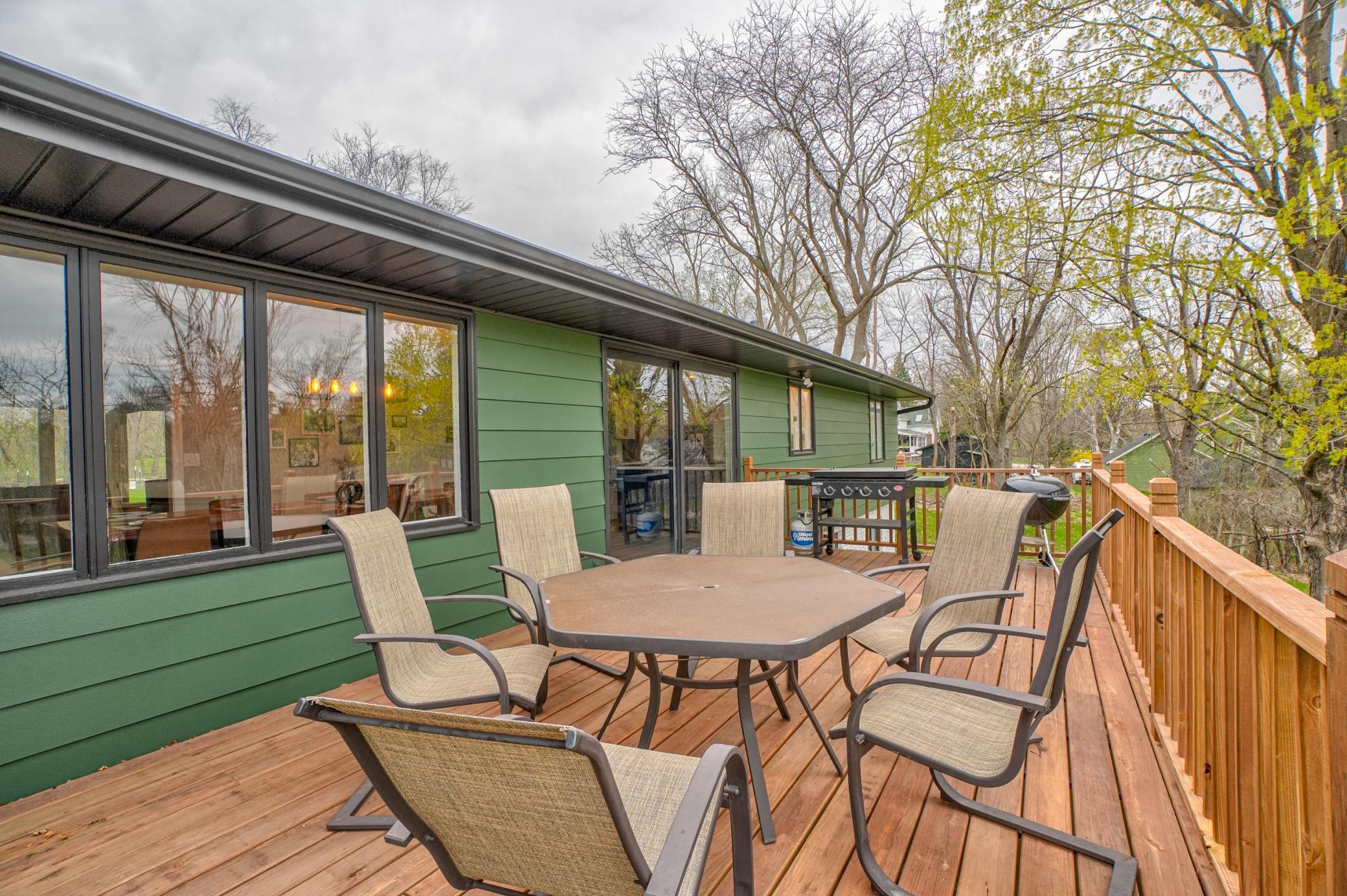 980 Rosabell St-58.jpg