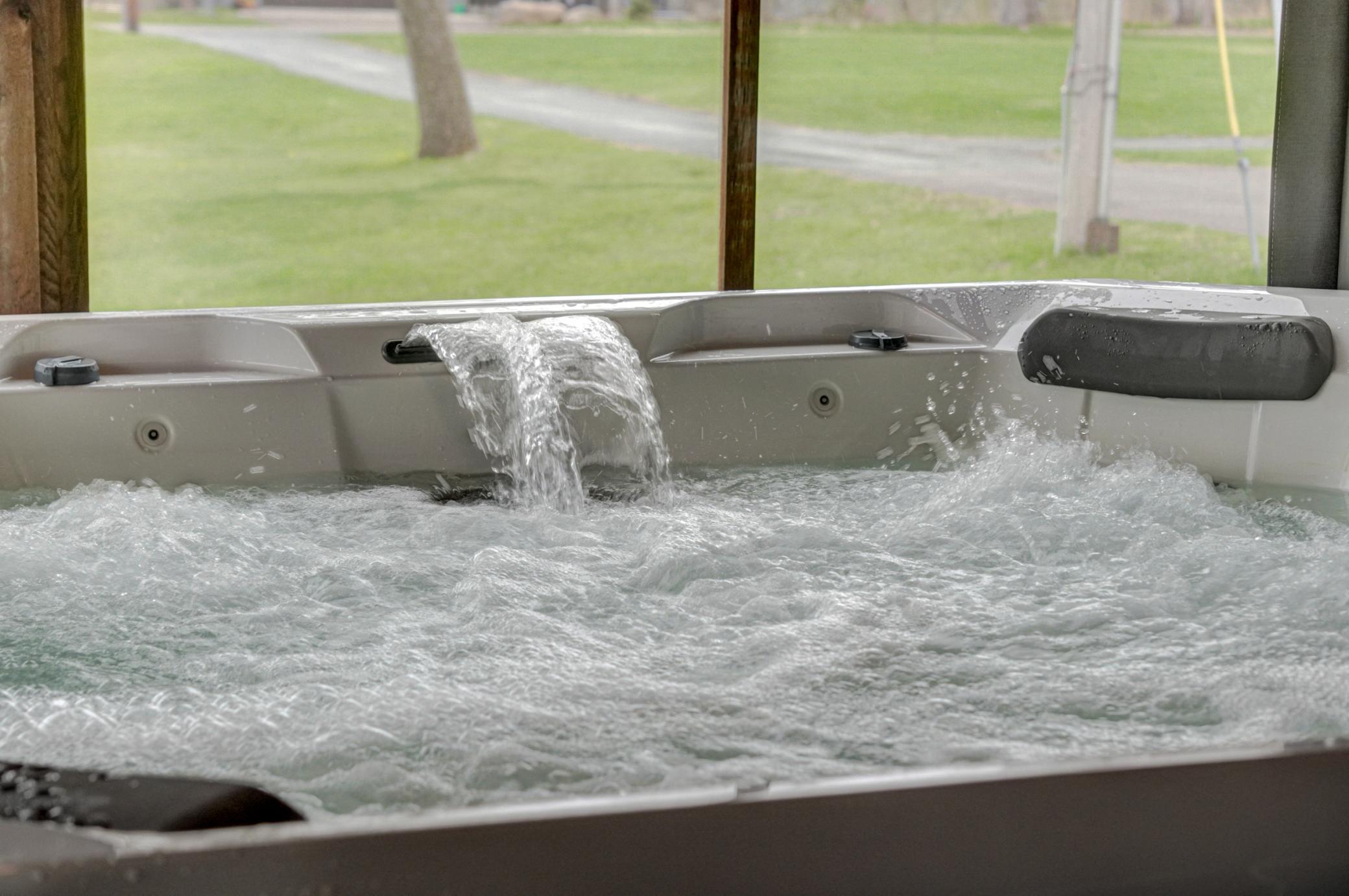 980 Rosabell St-72.jpg