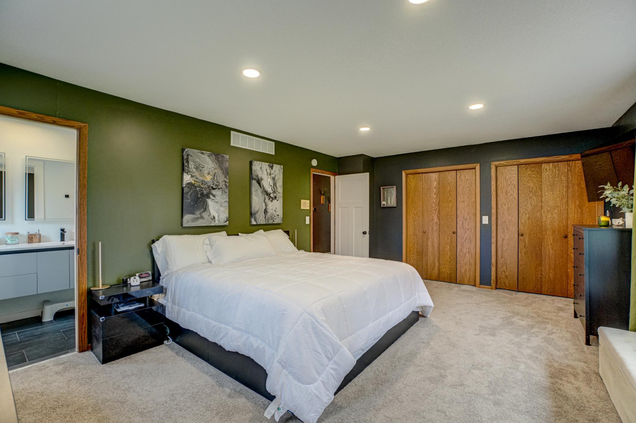 980 Rosabell St-80.jpg