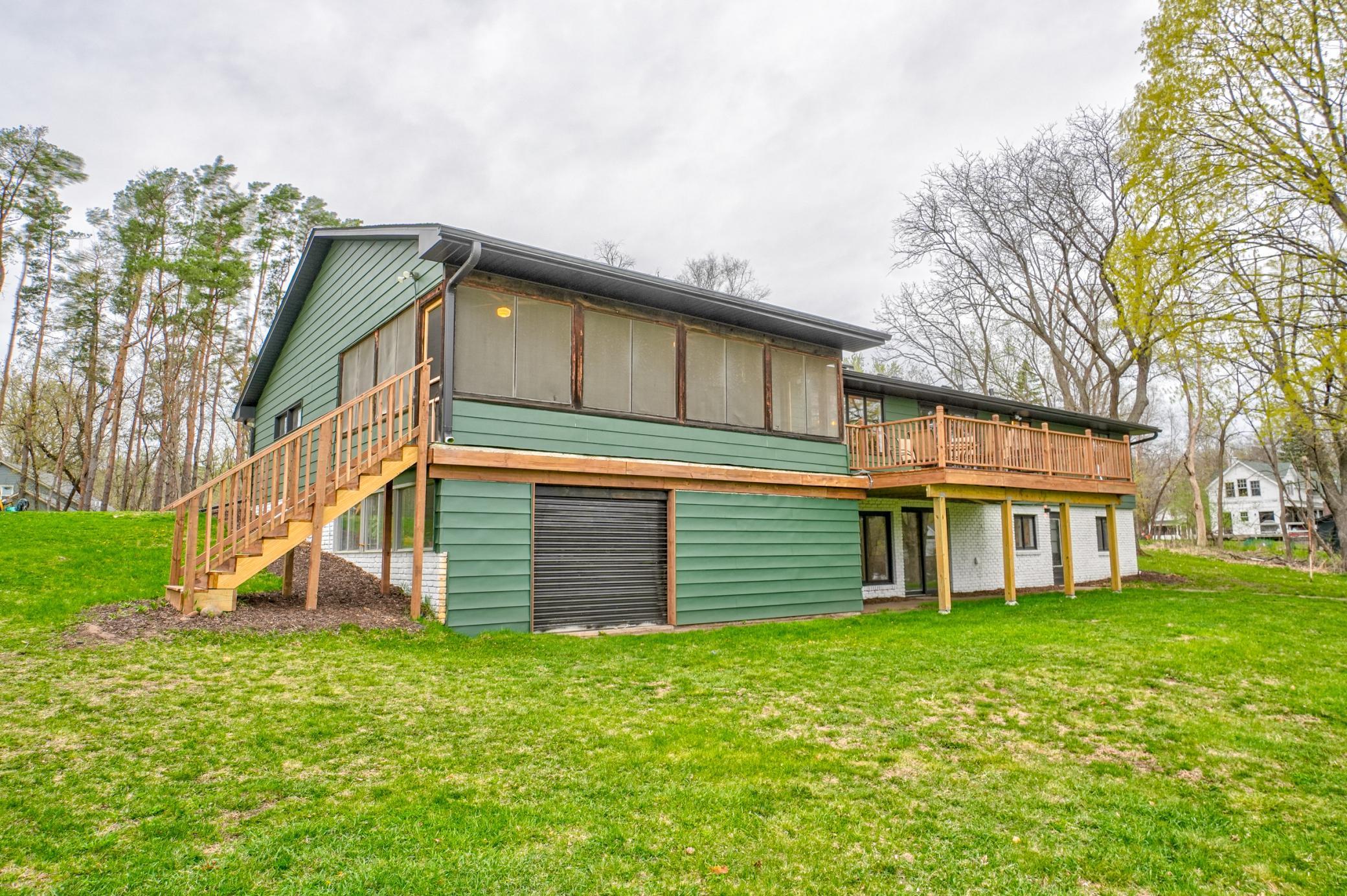 980 Rosabell St-124.jpg