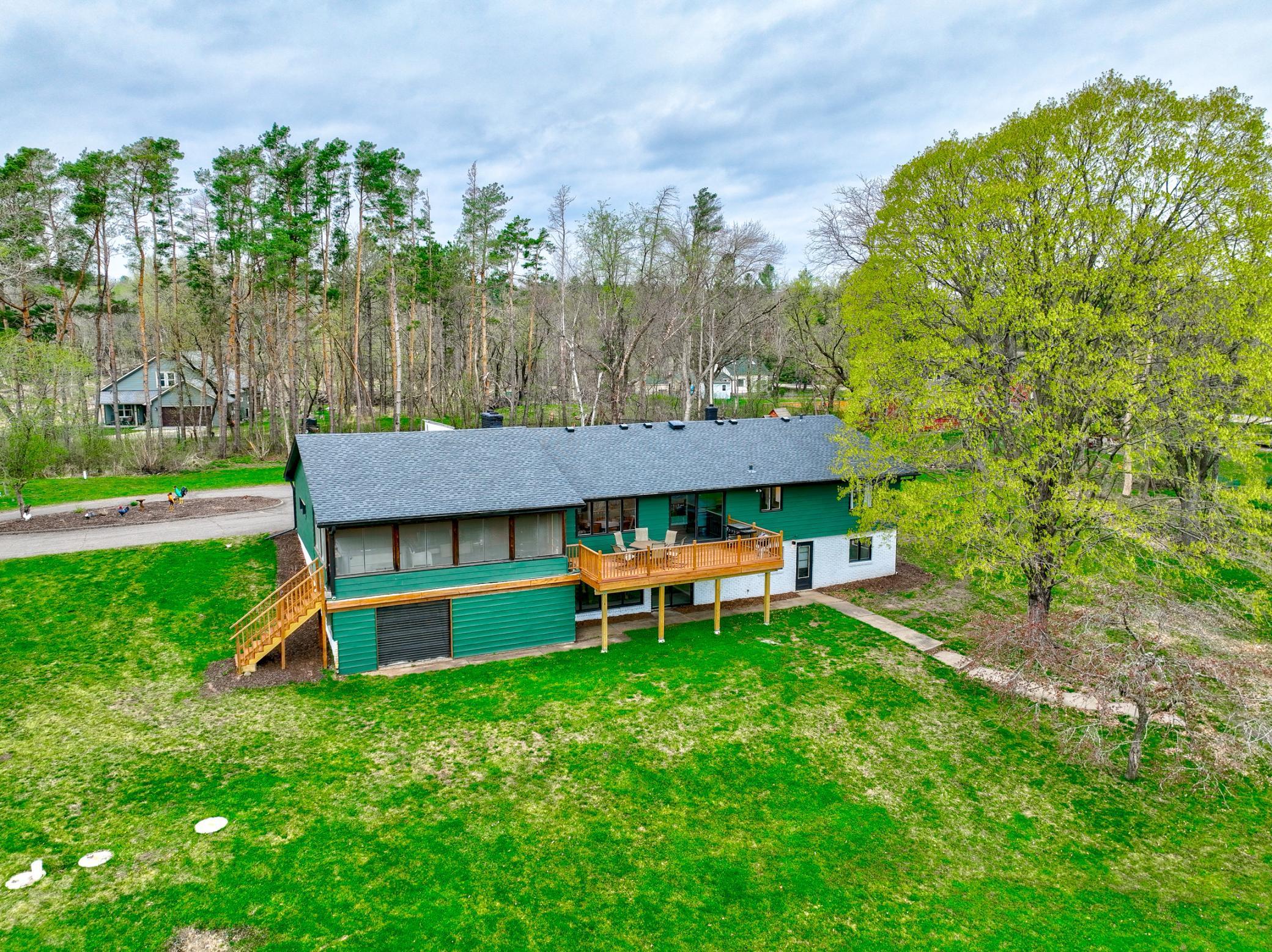 980 Rosabell St-136.jpg