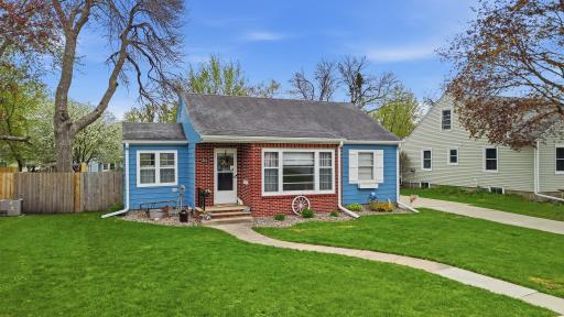 216 7th Avenue SE, Waseca, MN 56093