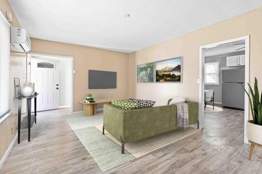 713 13th Street N, Moorhead, MN 56560