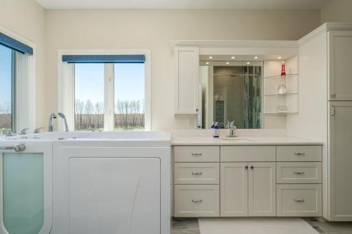 22643 Oriole Circle, Madison Lake, MN 56063