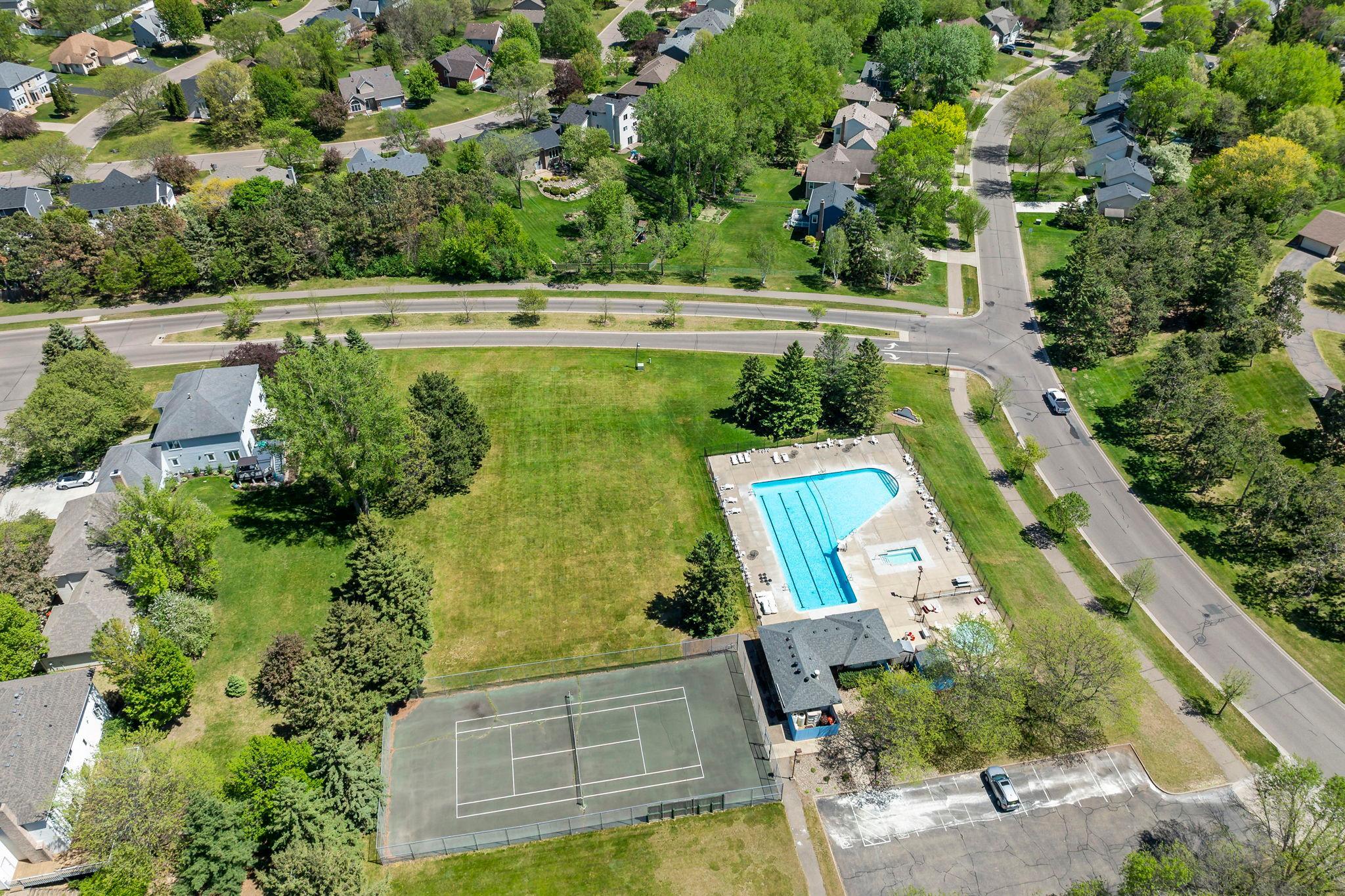 9-web-or-mls-8923 Highland Bay, Woodbury, MN_0012.jpg
