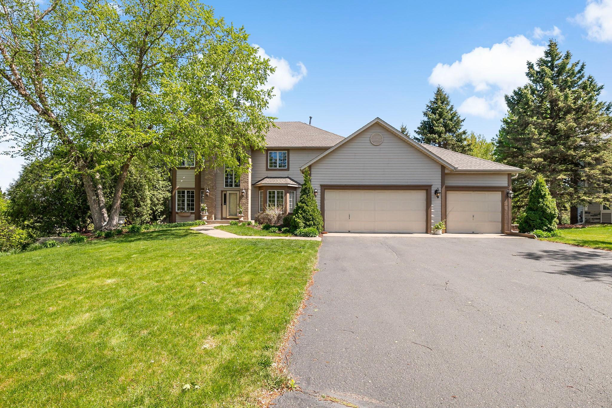 15-web-or-mls-8923 Highland Bay, Woodbury, MN_0018.jpg
