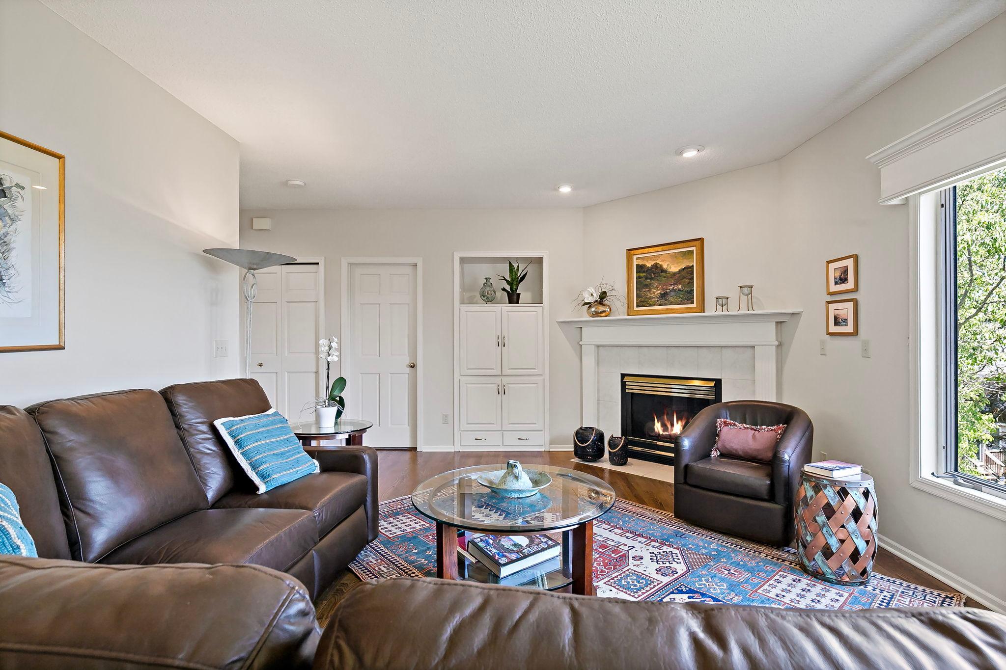 73-web-or-mls-8923 Highland Bay, Woodbury, MN_0076.jpg