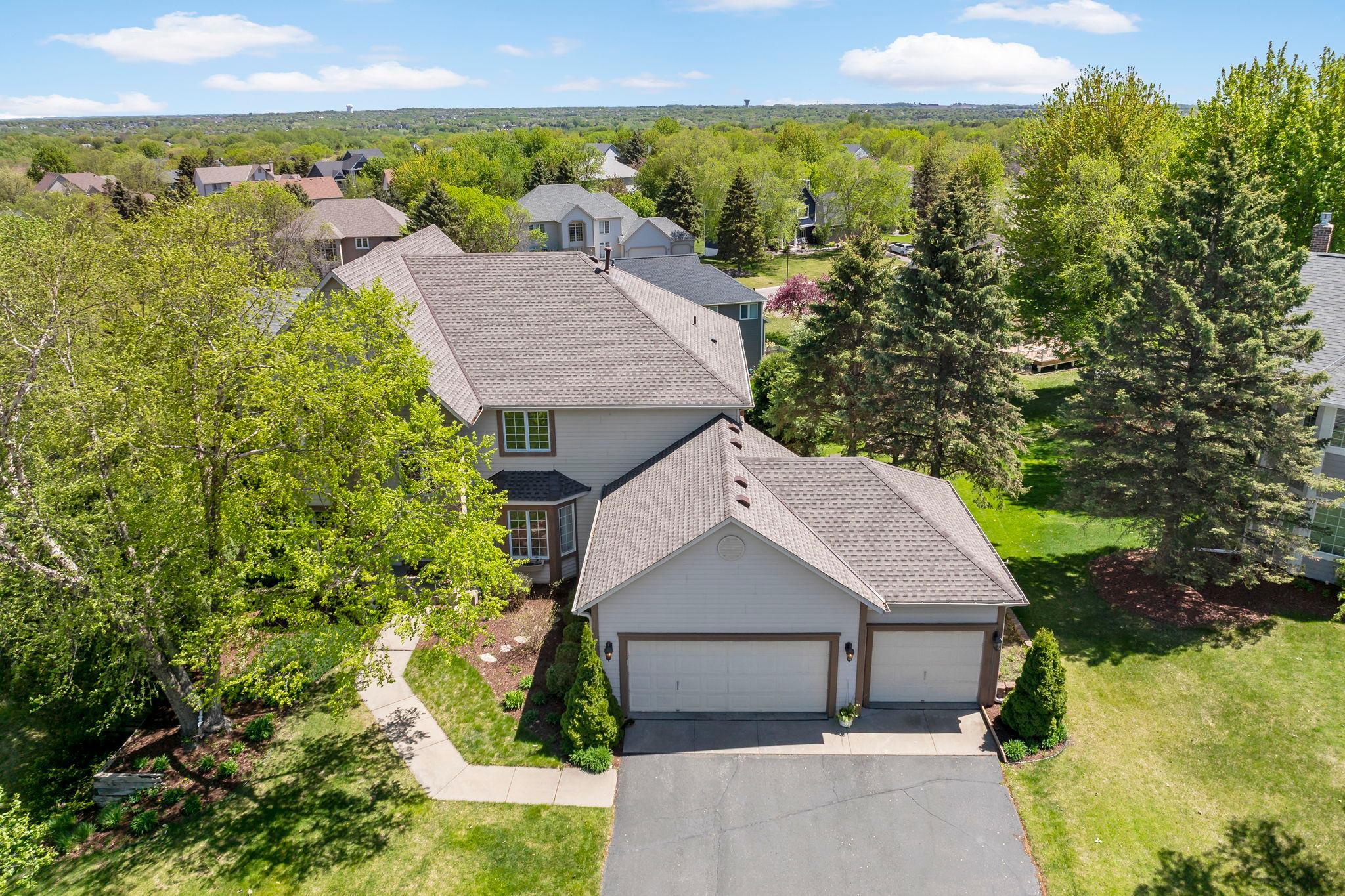 74-web-or-mls-8923 Highland Bay, Woodbury, MN_0001.jpg