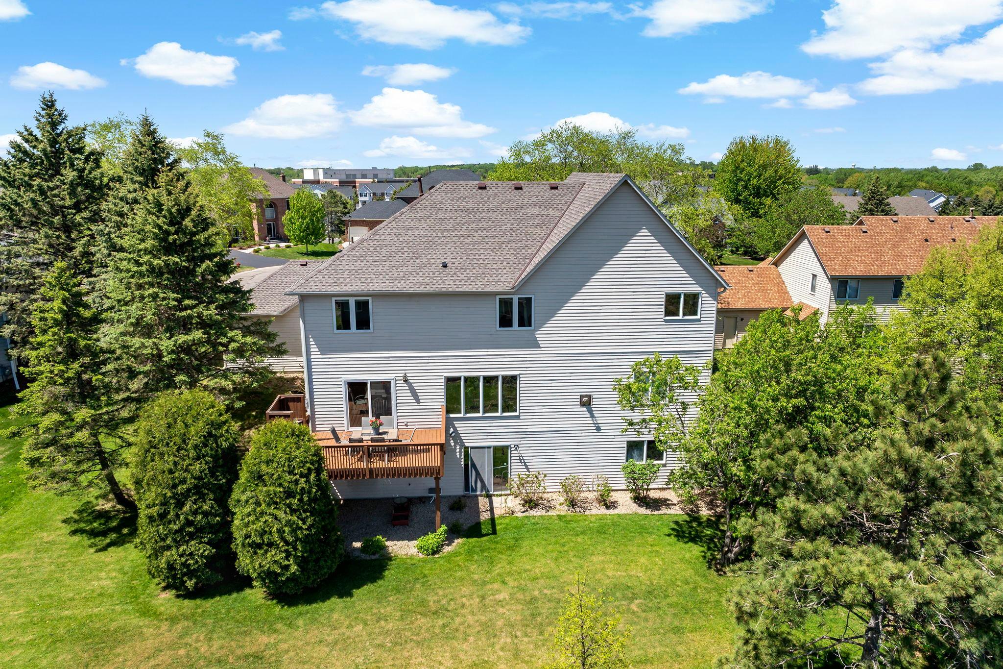 76-web-or-mls-8923 Highland Bay, Woodbury, MN_0003.jpg