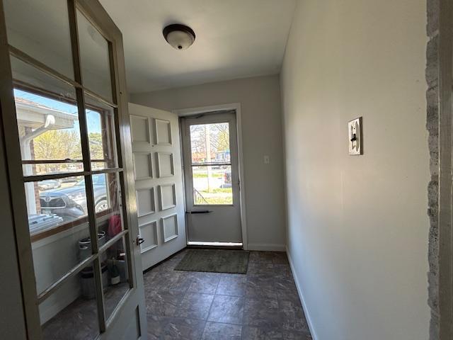 712 6th Entryway.JPG