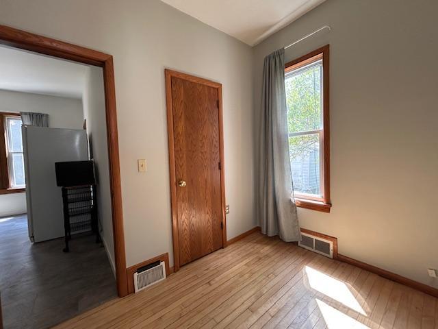 712 6th Main Bdrm 2 MLS 2.JPG