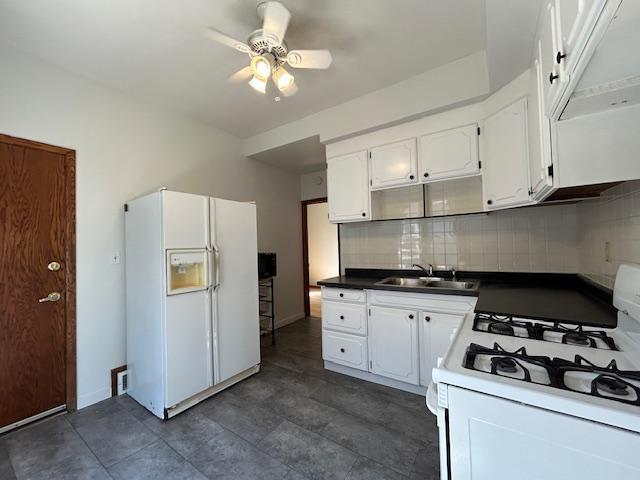 712 6th Main Lvl Kit MLS.JPG