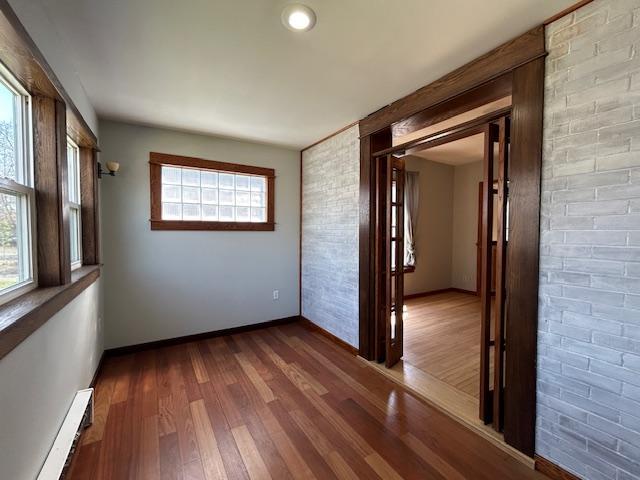 712 6th Sunroom MLS 2.JPG