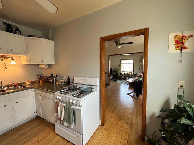 712 6th Upper Kit to DR MLS.JPG