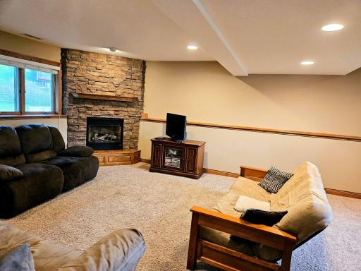 399 5th Avenue SE, Dover, MN 55929