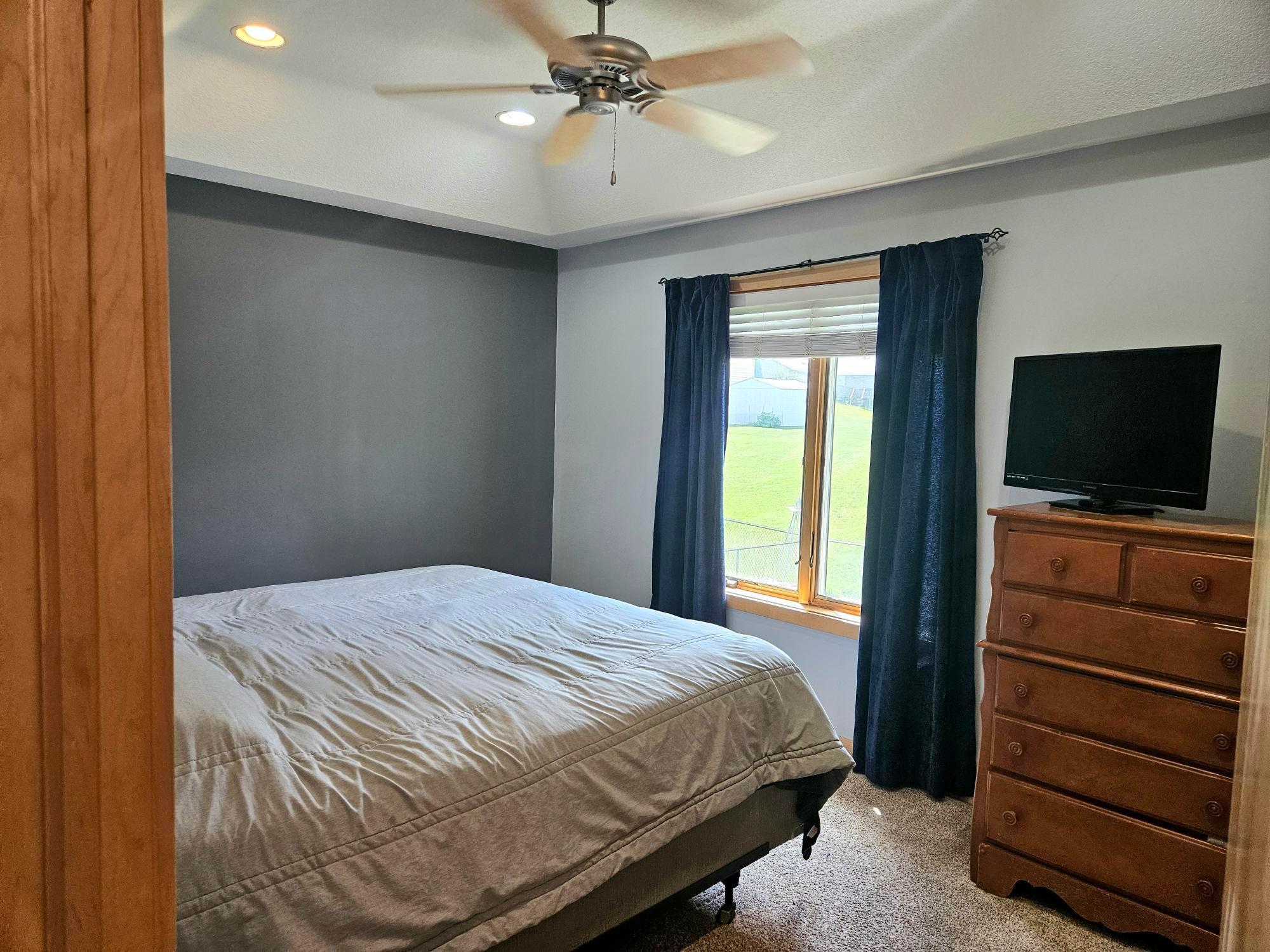 Owner's BR w/Pan Vaulted Ceilings