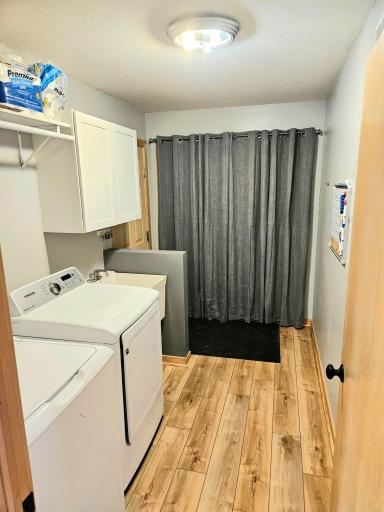 Main Floor Mudroom/Full-Sized Closet & Sink