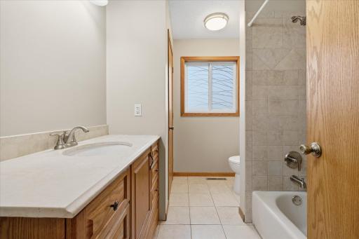 6560 49th Street N, Saint Paul, MN 55128