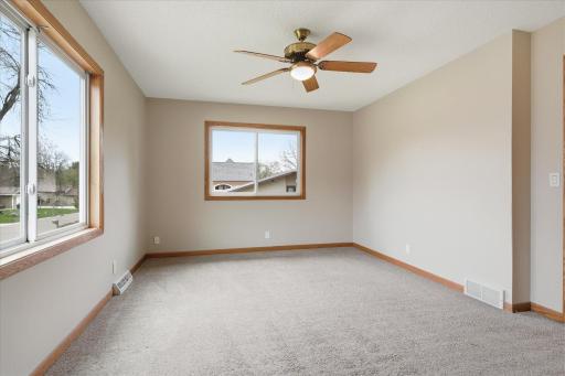 6560 49th Street N, Saint Paul, MN 55128