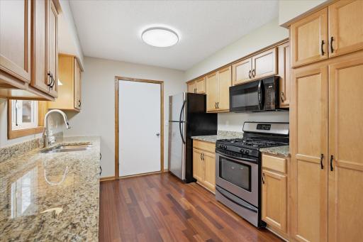 6560 49th Street N, Saint Paul, MN 55128
