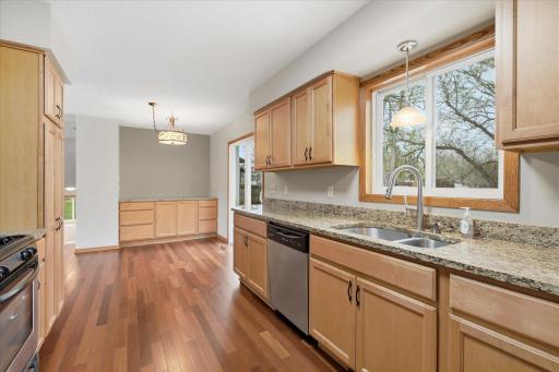 6560 49th Street N, Saint Paul, MN 55128
