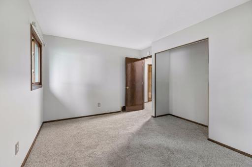 6966 Inskip Avenue S, Cottage Grove, MN 55016