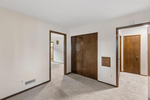 6966 Inskip Avenue S, Cottage Grove, MN 55016